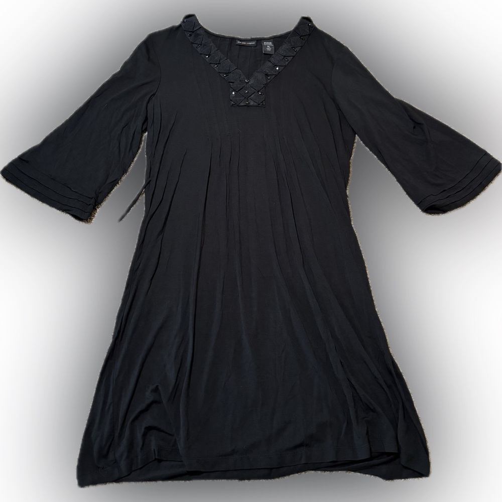 E39 New York & Company Black V-Neck Pleated Dress, Size XL
